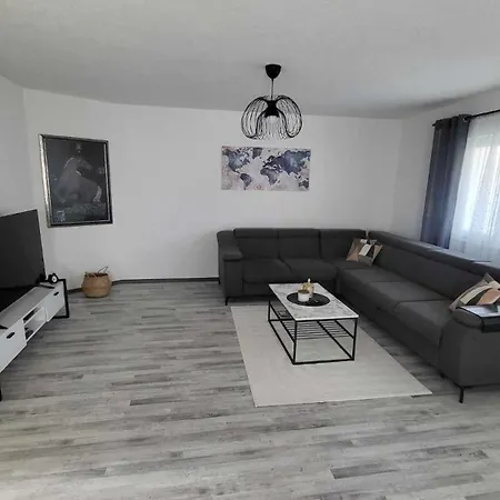 Villa Ardalyspoolhouse *