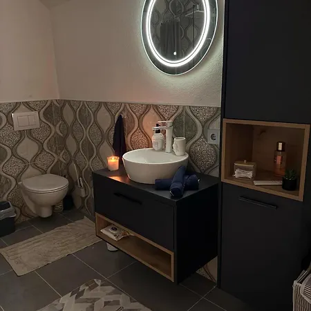 Ardalyspoolhouse