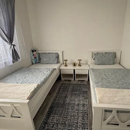 Villa Ardalyspoolhouse *