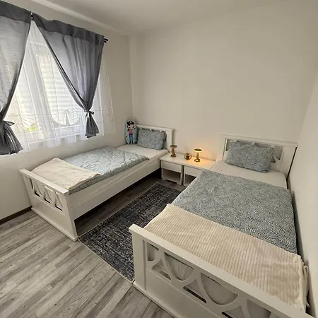 Villa Ardalyspoolhouse *