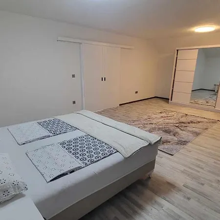 Ardalyspoolhouse Villa *