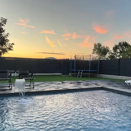 Ardalyspoolhouse Villa *